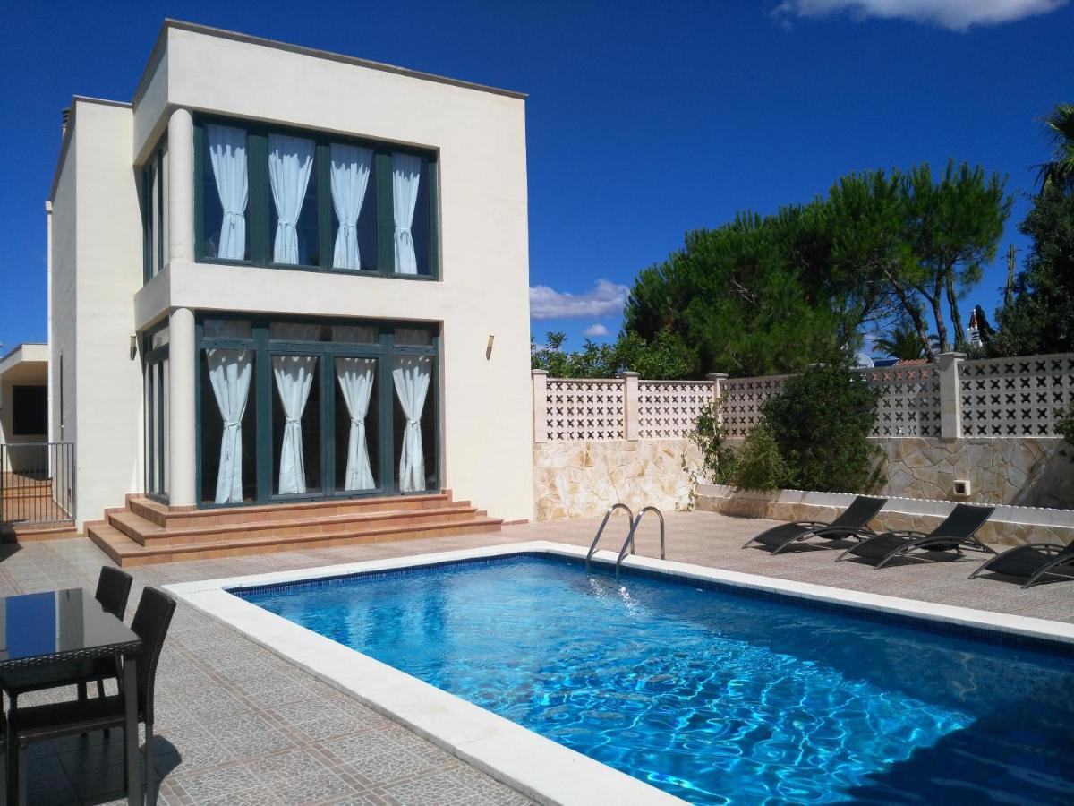 Villa Ca Na Llum Trebeluger ภายนอก รูปภาพ