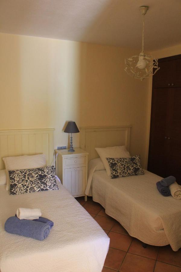 Villa Ca Na Llum Trebeluger ภายนอก รูปภาพ